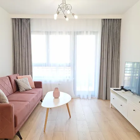 Apartment Classic - Prywatny Parking, Blisko Szpital Arkonska I Strzalowska Szczecin