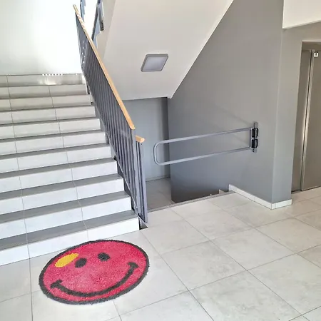 Classic - Prywatny Parking, Blisko Szpital Arkonska I Strzalowska Appartement *