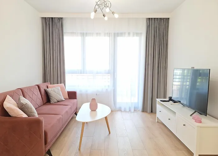 Apartment Classic - Prywatny Parking, Blisko Szpital Arkonska I Strzalowska Szczecin