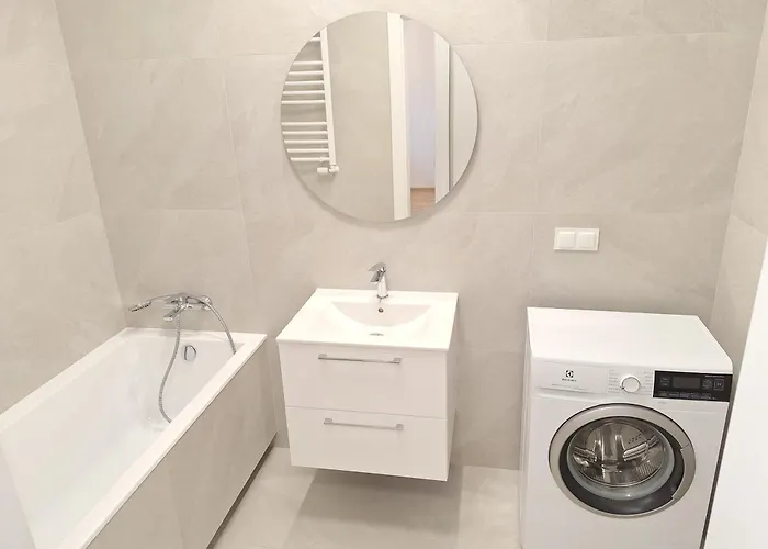 Classic - Prywatny Parking, Blisko Szpital Arkonska I Strzalowska Щецин