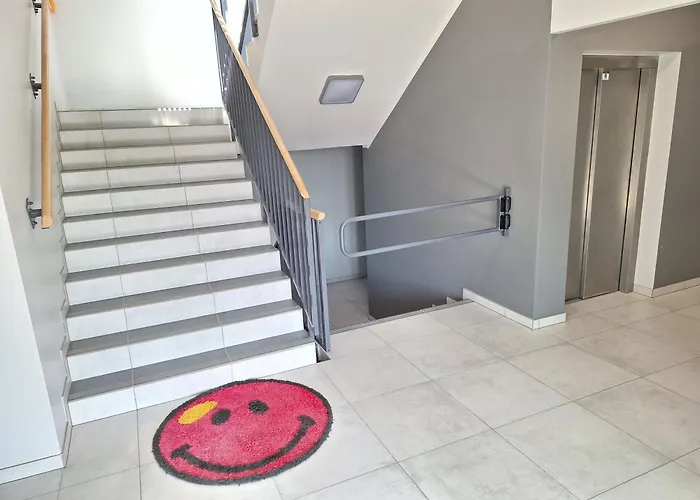 Classic - Prywatny Parking, Blisko Szpital Arkonska I Strzalowska Апартаменти *